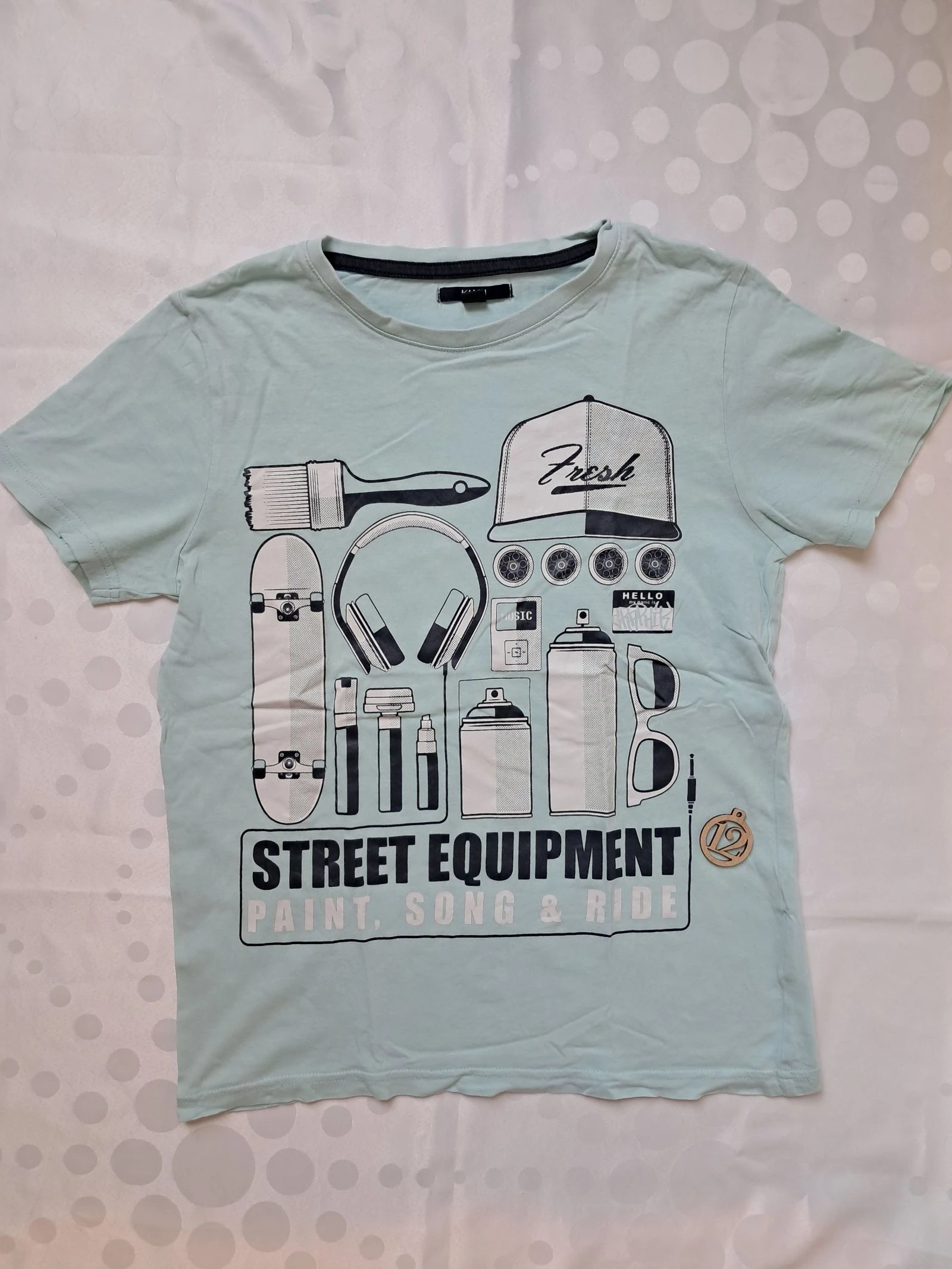 Tee-shirt manche courte taille 12ans 